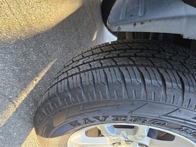 2017 Chevrolet Colorado Crew Cab LT   - Photo 13 - Ventura, CA 93003