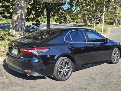 2024 Toyota Camry XLE   - Photo 5 - Ventura, CA 93003