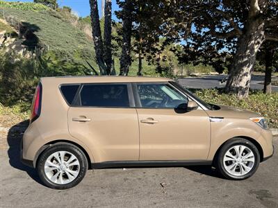 2015 Kia Soul + - Photo 4 - Ventura, CA 93003