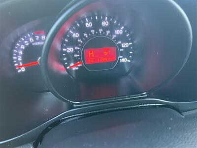 2015 Kia Soul + - Photo 16 - Ventura, CA 93003