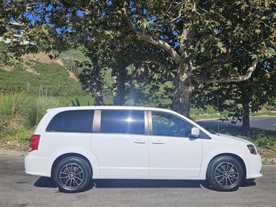 2018 Dodge Grand Caravan GT   - Photo 2 - Ventura, CA 93003