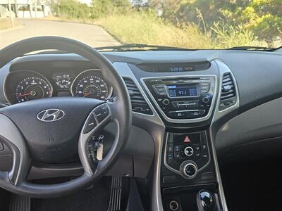 2015 Hyundai Elantra SE   - Photo 28 - Ventura, CA 93003
