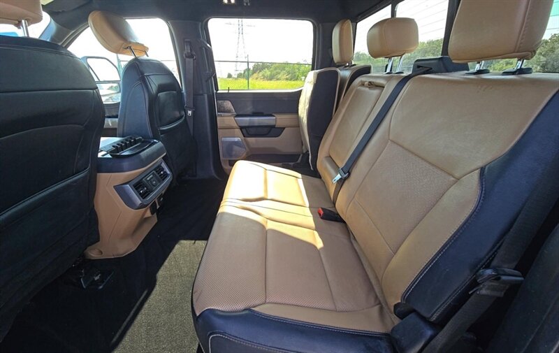 2024 Ford F-350 Super Duty Lariat DUALLY DIESEL TRUCK 4WD FORD 4X4 - Photo 9 - Scottsdale, AZ 85257