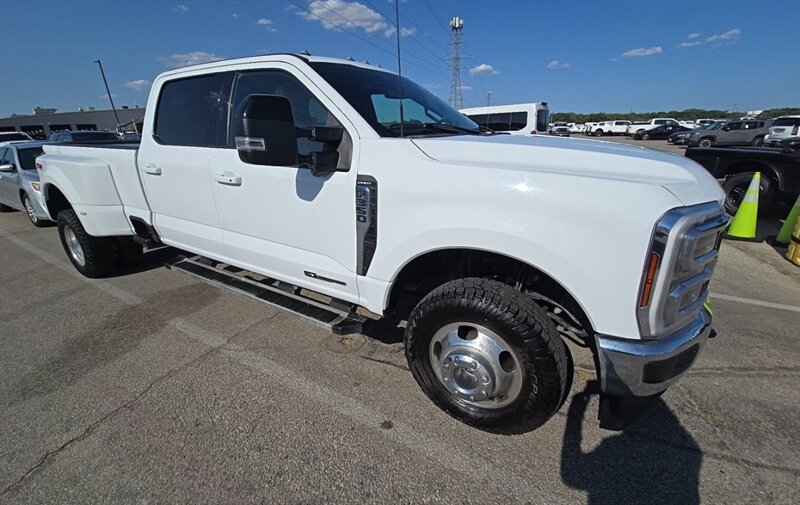 2024 Ford F-350 Super Duty Lariat DUALLY DIESEL TRUCK 4WD FORD 4X4 - Photo 3 - Scottsdale, AZ 85257