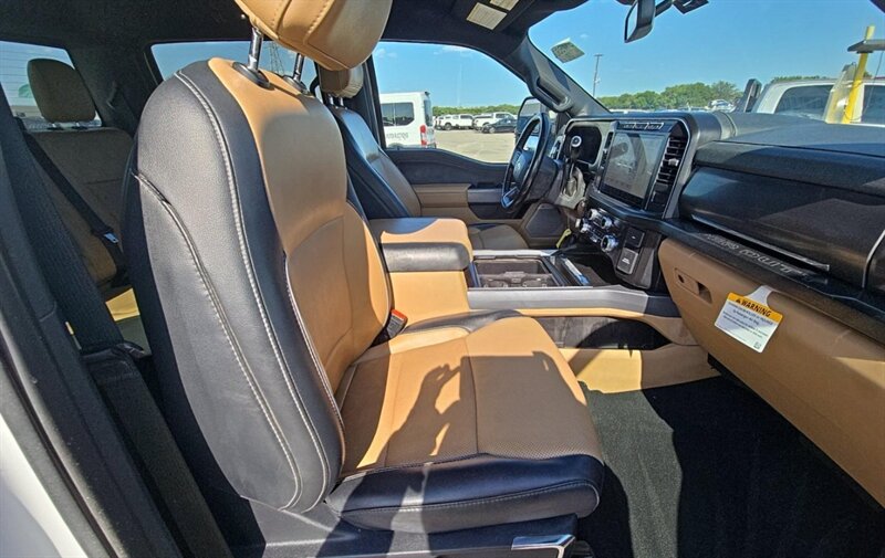 2024 Ford F-350 Super Duty Lariat DUALLY DIESEL TRUCK 4WD FORD 4X4 - Photo 8 - Scottsdale, AZ 85257