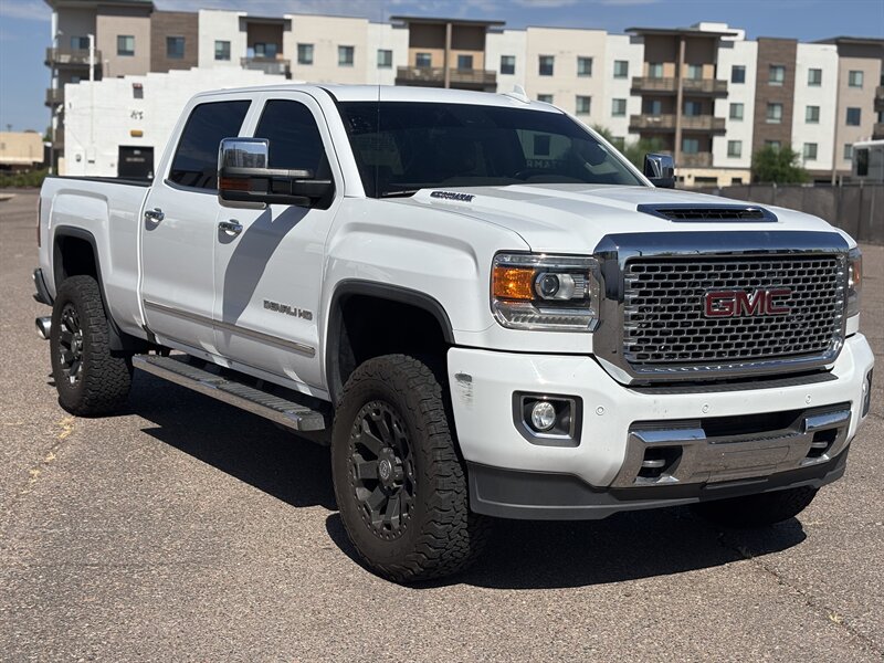 2017 GMC Sierra 2500 Denali LIFTED DIESEL TRUCK 4WD GMC SIERRA DENALI - Photo 1 - Scottsdale, AZ 85257