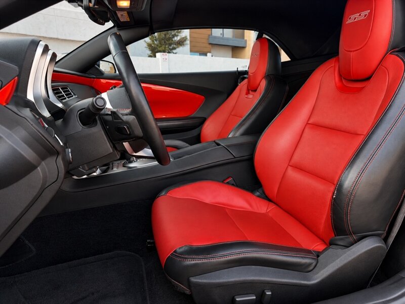 2011 Chevrolet Camaro SS CONVERTIBLE 28K MI RARE RS PKG CHEVY CAMARO 2SS - Photo 2 - Scottsdale, AZ 85257