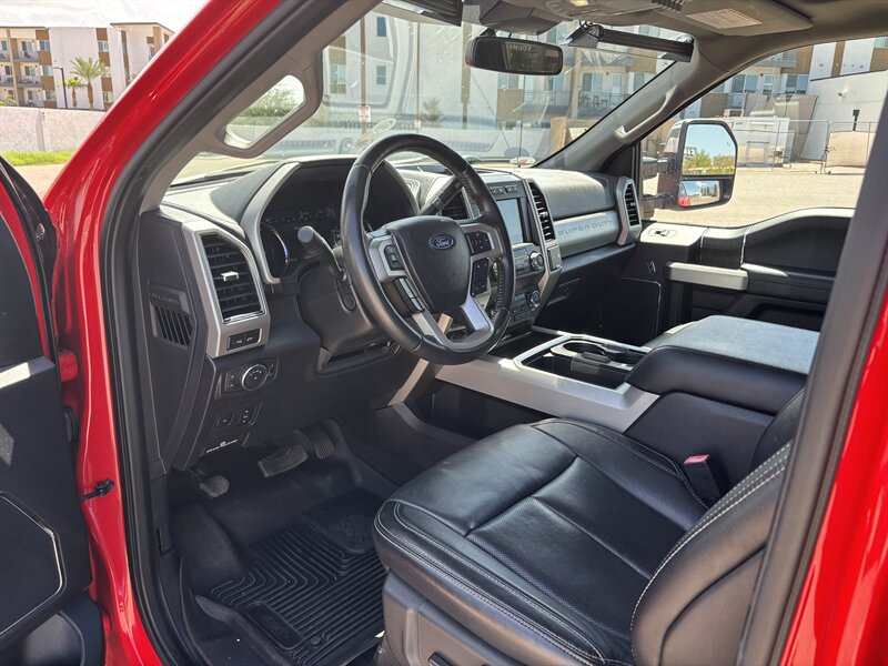 2020 Ford F-250 Lariat photo 12