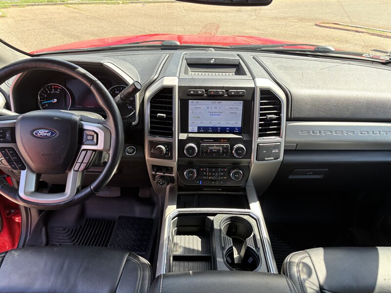 2020 Ford F-250 Lariat photo 29