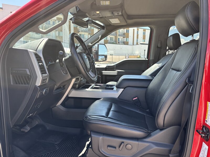 2020 Ford F-250 Lariat photo 13