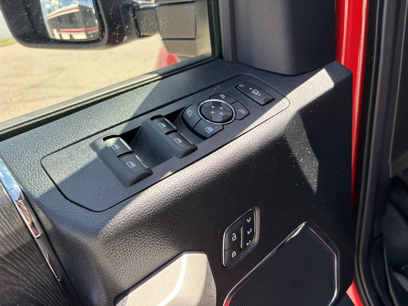 2020 Ford F-250 Lariat photo 11