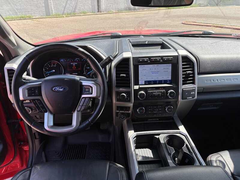 2020 Ford F-250 Lariat photo 19