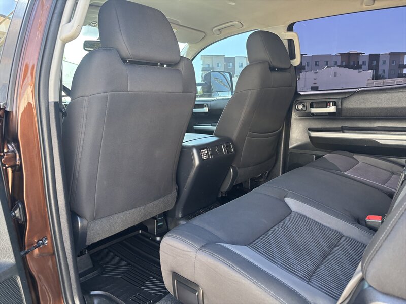 2017 Toyota Tundra CREWMAX 4WD TRUCK ARIZONA OWNED TOYOTA TUNDRA 4X4 - Photo 40 - Scottsdale, AZ 85257