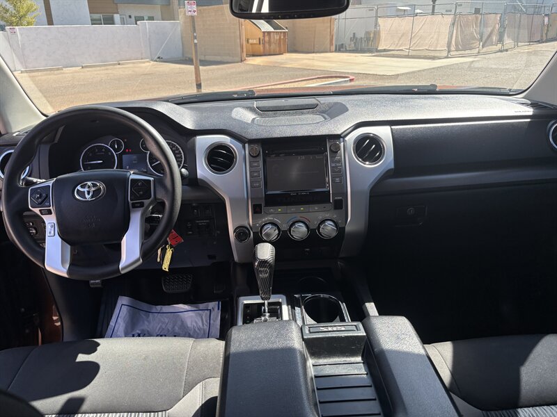 2017 Toyota Tundra CREWMAX 4WD TRUCK ARIZONA OWNED TOYOTA TUNDRA 4X4 - Photo 26 - Scottsdale, AZ 85257