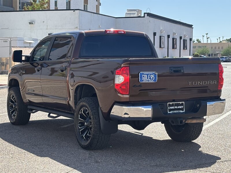 2017 Toyota Tundra CREWMAX 4WD TRUCK ARIZONA OWNED TOYOTA TUNDRA 4X4 - Photo 8 - Scottsdale, AZ 85257