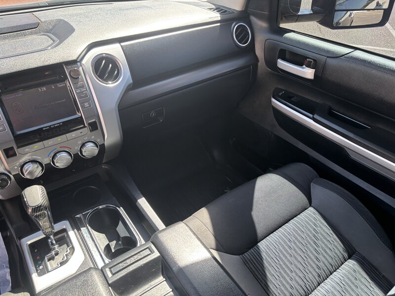 2017 Toyota Tundra CREWMAX 4WD TRUCK ARIZONA OWNED TOYOTA TUNDRA 4X4 - Photo 29 - Scottsdale, AZ 85257