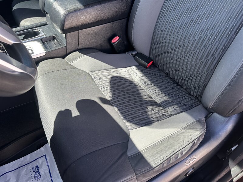2017 Toyota Tundra CREWMAX 4WD TRUCK ARIZONA OWNED TOYOTA TUNDRA 4X4 - Photo 17 - Scottsdale, AZ 85257