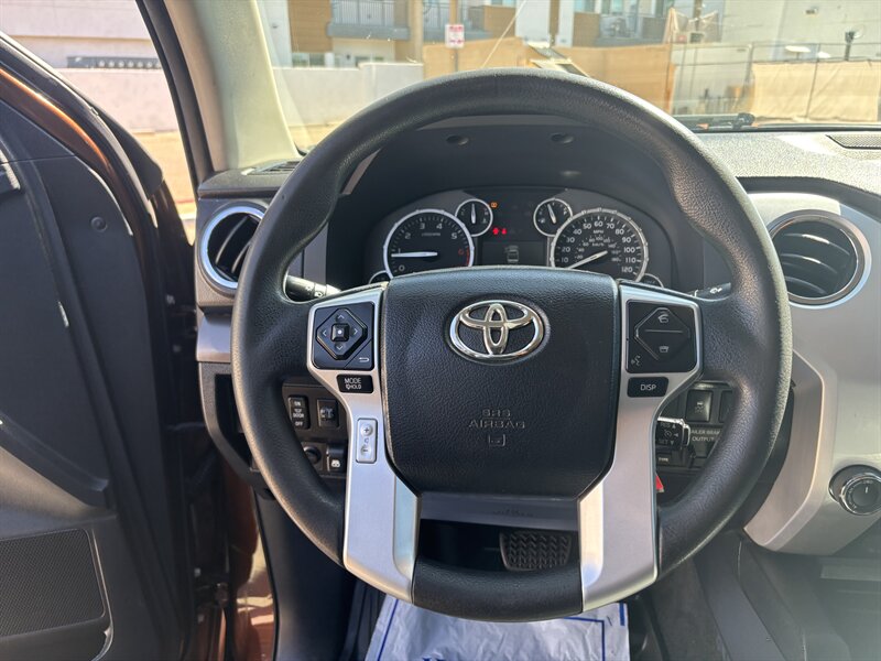2017 Toyota Tundra CREWMAX 4WD TRUCK ARIZONA OWNED TOYOTA TUNDRA 4X4 - Photo 20 - Scottsdale, AZ 85257