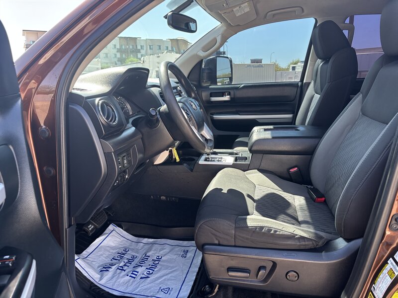 2017 Toyota Tundra CREWMAX 4WD TRUCK ARIZONA OWNED TOYOTA TUNDRA 4X4 - Photo 14 - Scottsdale, AZ 85257
