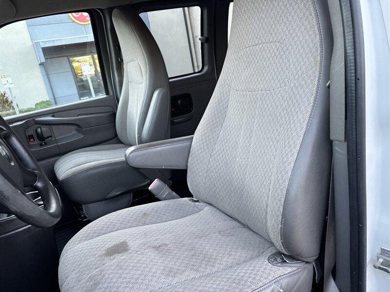 2012 Chevrolet Express LT 3500 Passenger Van photo 11