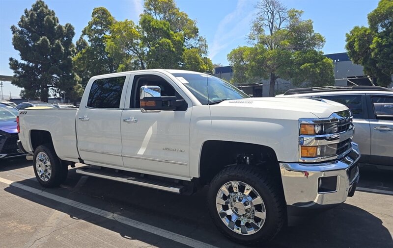 2019 Chevrolet Silverado 2500 LTZ DIESEL TRUCK 4WD Z71 OFF ROAD CHEVY 2500 4X4 - Photo 2 - Scottsdale, AZ 85257