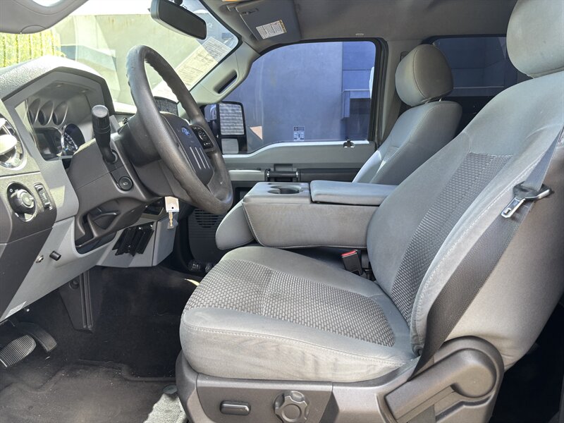 2016 Ford F-250 Super Duty LIFTED DIESEL TRUCK 4WD 82K MI 37 " TIRE - Photo 13 - Scottsdale, AZ 85257