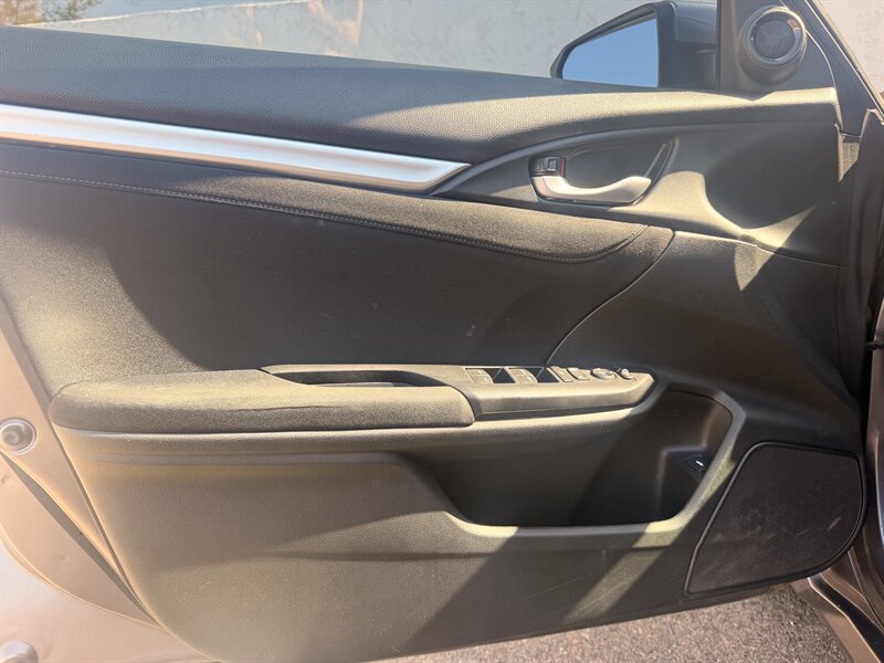 2019 Honda Civic EX GAS SAVER LOCAL TRADE IN HONDA CIVIC LOW MILES - Photo 10 - Scottsdale, AZ 85257