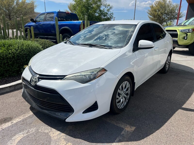 2017 Toyota Corolla LE LOCAL TRADE IN GAS SAVER TOYOTA COROLLA LOW MIL  