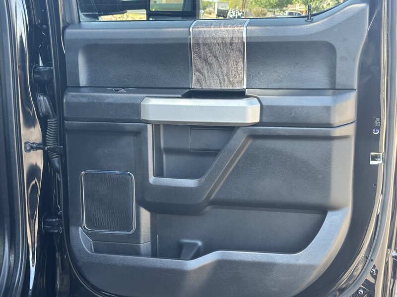 2019 Ford F-350 Super Duty Lariat LONG BED DIESEL TRUCK 4WD F350 - Photo 28 - Scottsdale, AZ 85257