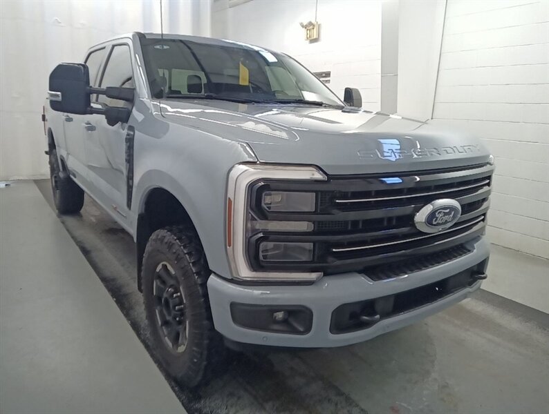 2025 Ford F-350 Super Duty Platinum DIESEL HI OUTPUT TRUCK TREMOR  