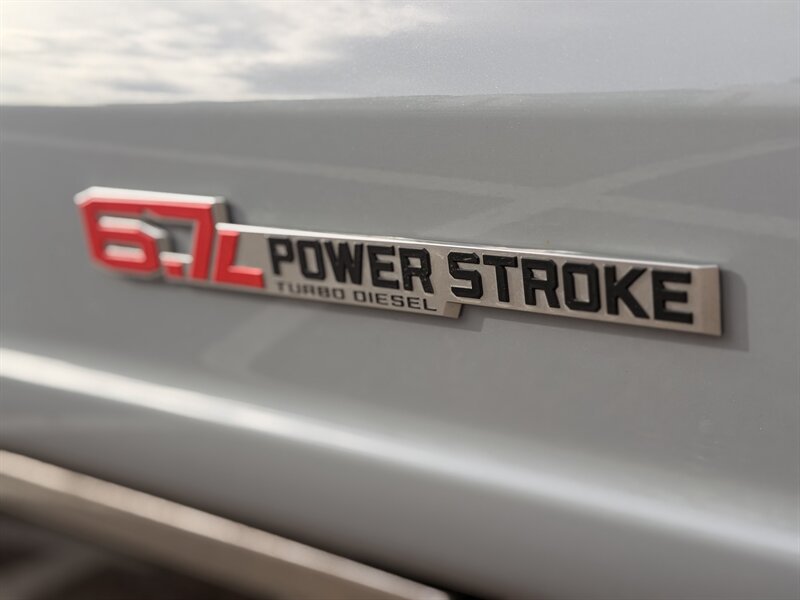 2025 Ford F-350 Super Duty Platinum DIESEL HI OUTPUT TRUCK TREMOR  