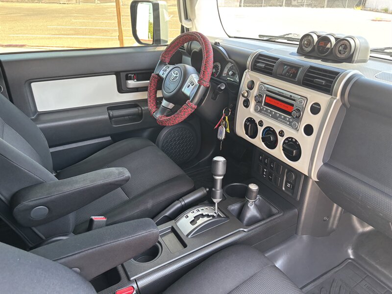 2014 Toyota FJ Cruiser 4WD SUV 84K MI UPGRADE PKG TOYOTA FJ CRUISER 4X4 - Photo 45 - Scottsdale, AZ 85257