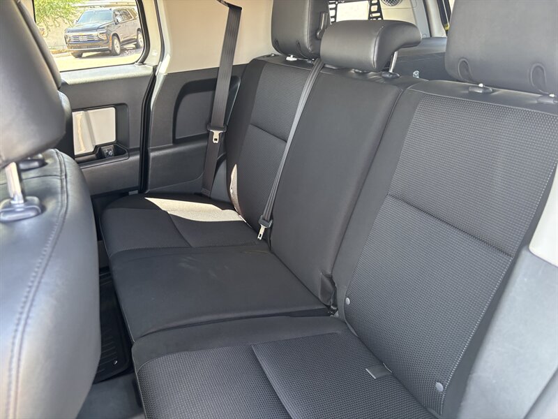 2014 Toyota FJ Cruiser 4WD SUV 84K MI UPGRADE PKG TOYOTA FJ CRUISER 4X4 - Photo 51 - Scottsdale, AZ 85257