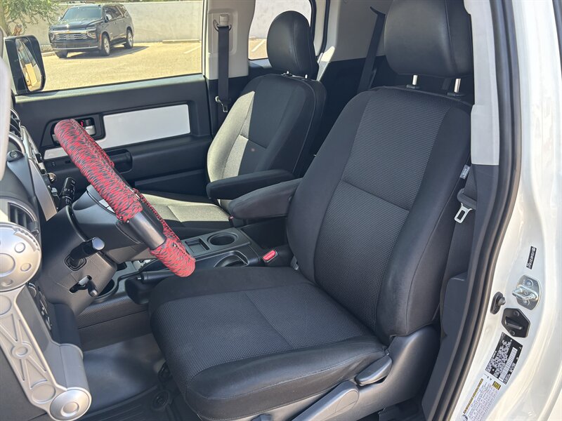 2014 Toyota FJ Cruiser 4WD SUV 84K MI UPGRADE PKG TOYOTA FJ CRUISER 4X4 - Photo 20 - Scottsdale, AZ 85257