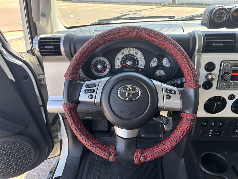 2014 Toyota FJ Cruiser 4WD SUV 84K MI UPGRADE PKG TOYOTA FJ CRUISER 4X4 - Photo 25 - Scottsdale, AZ 85257