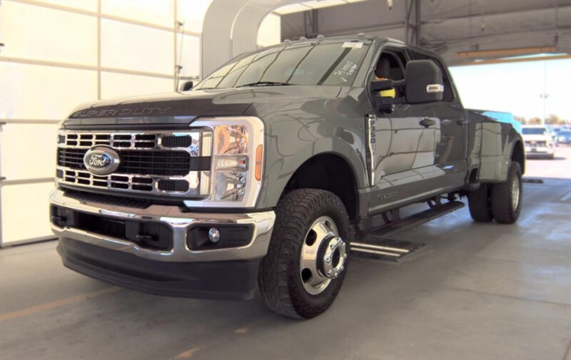 2024 Ford F-350 Super Duty DUALLY DIESEL TRUCK 4WD F350 DUALLY 4X4 - Photo 2 - Scottsdale, AZ 85257
