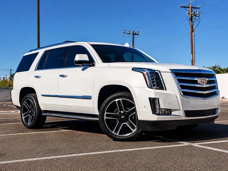 2019 Cadillac Escalade AWD Luxury's photo