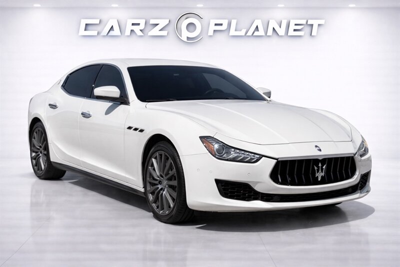 2018 Maserati Ghibli SQ4 AWD 65K MI MASERATI GHIBLI SQ4 AWD SEDAN   - Photo 1 - Scottsdale, AZ 85257
