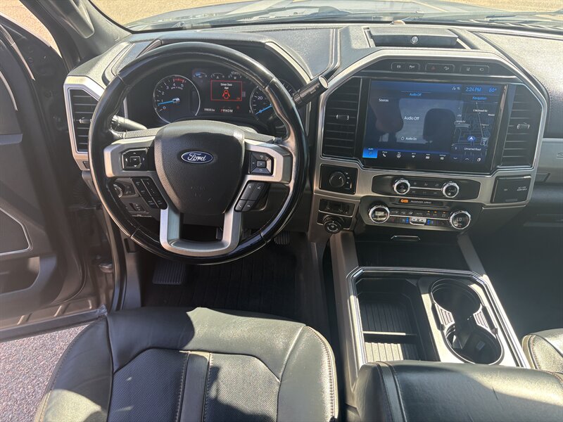2022 Ford F-450 Super Duty Platinum DUALLY DIESEL TRUCK 4WD FORD F450 4X4 - Photo 18 - Scottsdale, AZ 85257