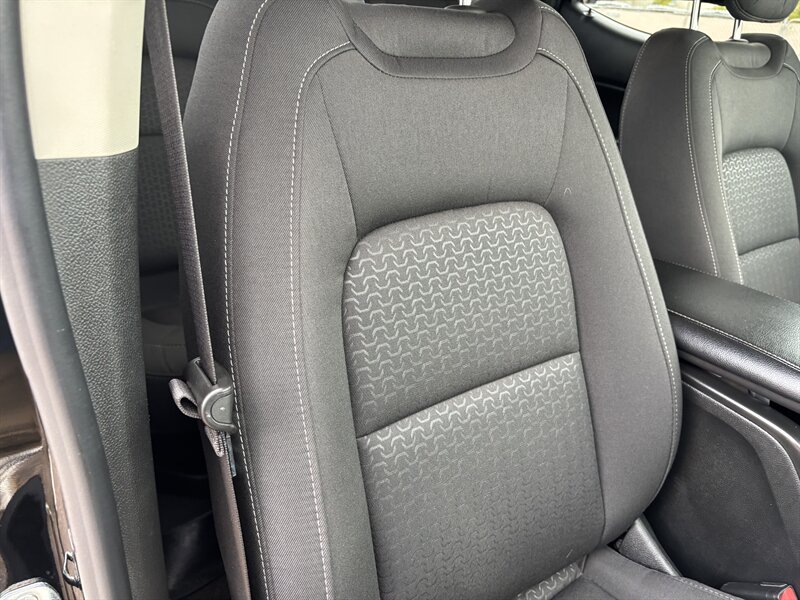 2022 GMC Canyon 4WD TRUCK 53K MI CARFAX 1 OWNER GMC CANYON 4WD GMC - Photo 32 - Scottsdale, AZ 85257