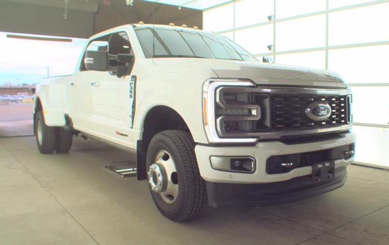 2024 Ford F-350 Super Duty Limited DUALLY DIESEL TRUCK 4WD 8K MILE  