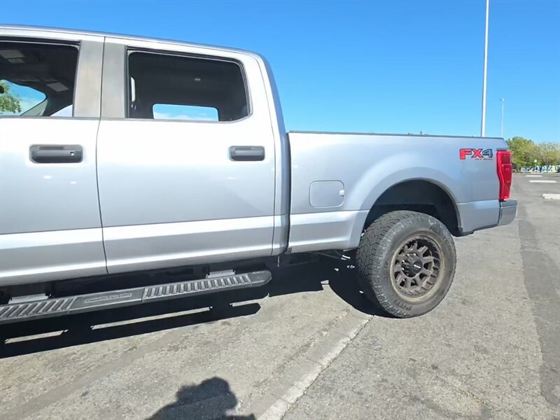 2020 Ford F-250 Super Duty DIESEL TRUCK 4WD 1 OWNER FORD F250 4X4 - Photo 3 - Scottsdale, AZ 85257
