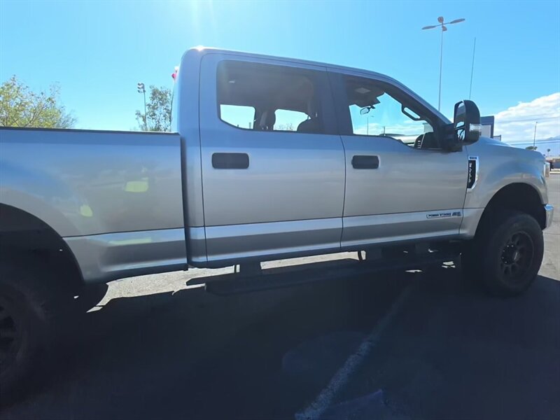 2020 Ford F-250 Super Duty DIESEL TRUCK 4WD 1 OWNER FORD F250 4X4 - Photo 2 - Scottsdale, AZ 85257
