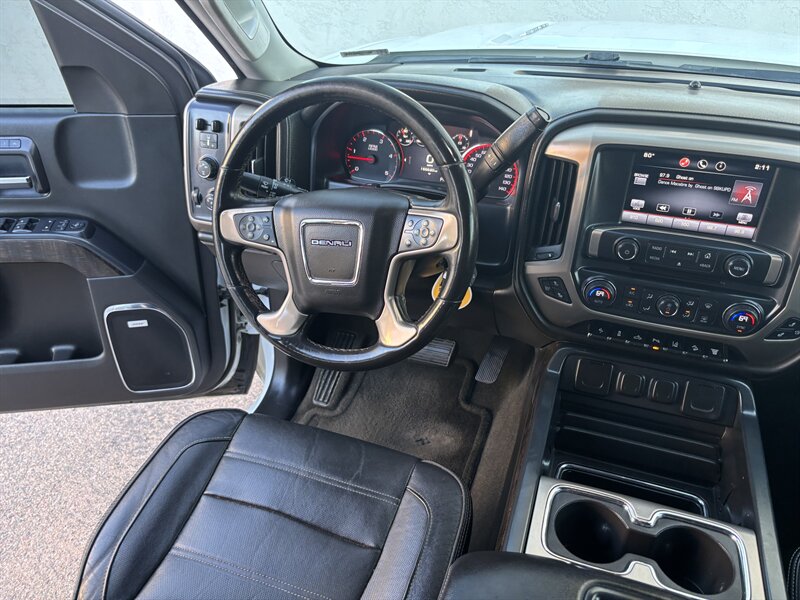 2015 GMC Sierra 2500 Denali DIESEL TRUCK 4WD AZ OWNED TRUCK GMC 2500   - Photo 30 - Scottsdale, AZ 85257