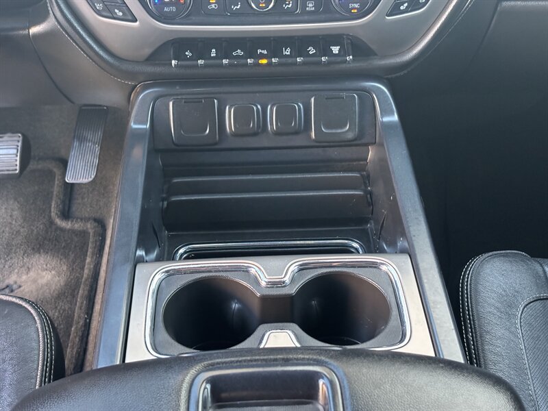 2015 GMC Sierra 2500 Denali DIESEL TRUCK 4WD AZ OWNED TRUCK GMC 2500   - Photo 27 - Scottsdale, AZ 85257