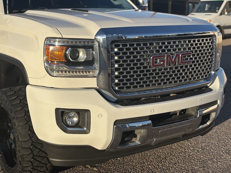 2015 GMC Sierra 2500 Denali DIESEL TRUCK 4WD AZ OWNED TRUCK GMC 2500   - Photo 10 - Scottsdale, AZ 85257