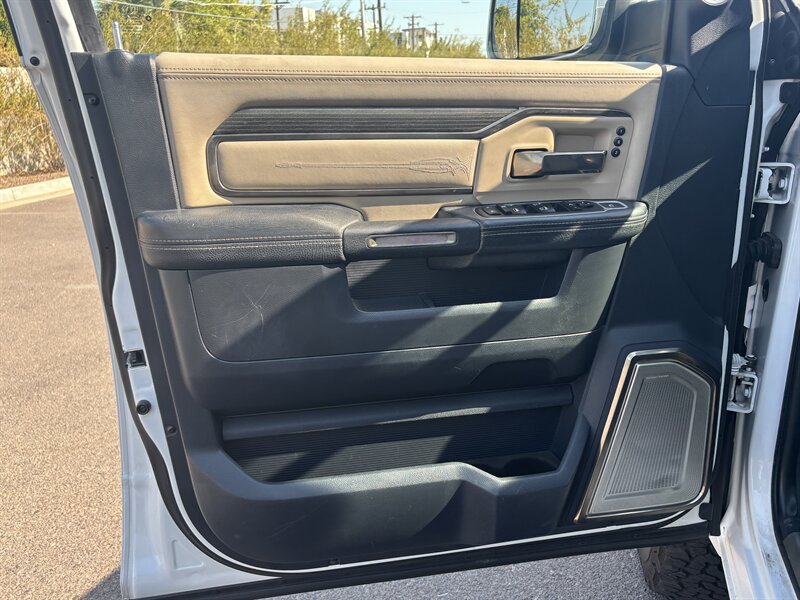 2019 RAM 2500 Limited DIESEL TRUCK 4WD CARFAX 1 OWNER DODGE RAM - Photo 9 - Scottsdale, AZ 85257