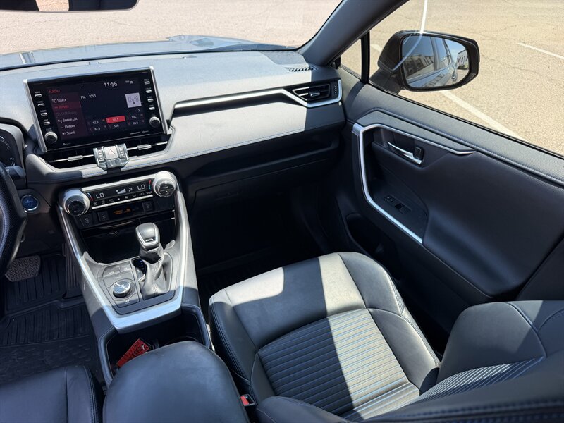 2022 Toyota RAV4 Hybrid XSE AWD SUV LOCAL TRADE IN TOYOTA RAV4 HYBRID AWD - Photo 26 - Scottsdale, AZ 85257