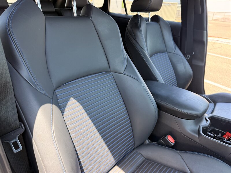 2022 Toyota RAV4 Hybrid XSE AWD SUV LOCAL TRADE IN TOYOTA RAV4 HYBRID AWD - Photo 32 - Scottsdale, AZ 85257
