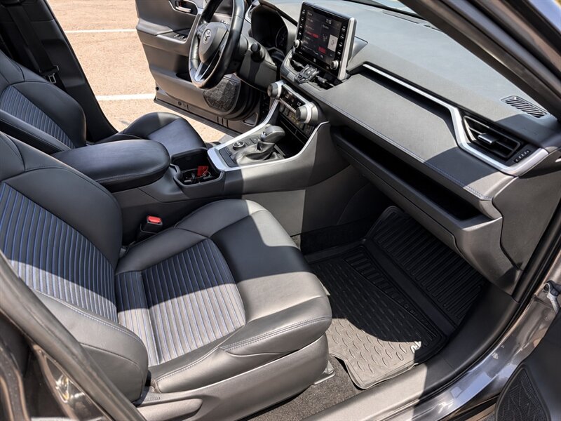 2022 Toyota RAV4 Hybrid XSE AWD SUV LOCAL TRADE IN TOYOTA RAV4 HYBRID AWD - Photo 17 - Scottsdale, AZ 85257